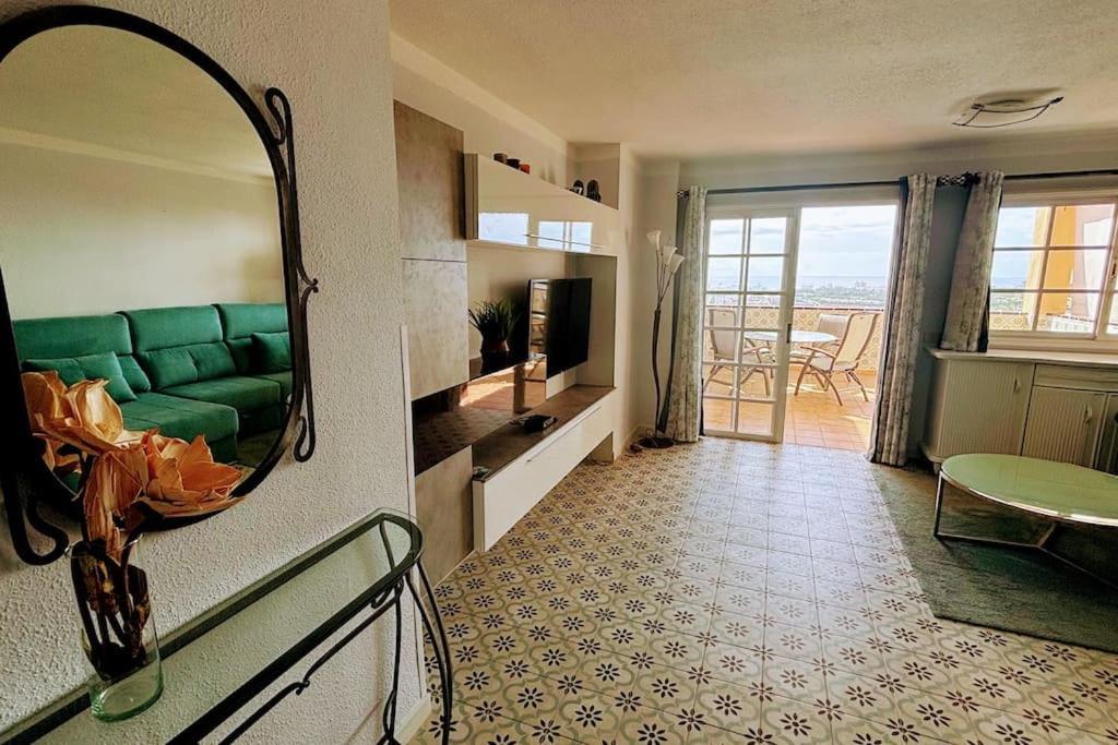 Ferienwohnung Stylovy Apartman S Uzasnym Vyhledem V L/Cristianos Los Cristianos  Exterior foto